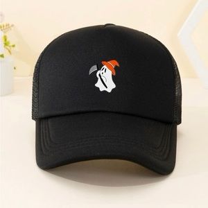 Trucker hat